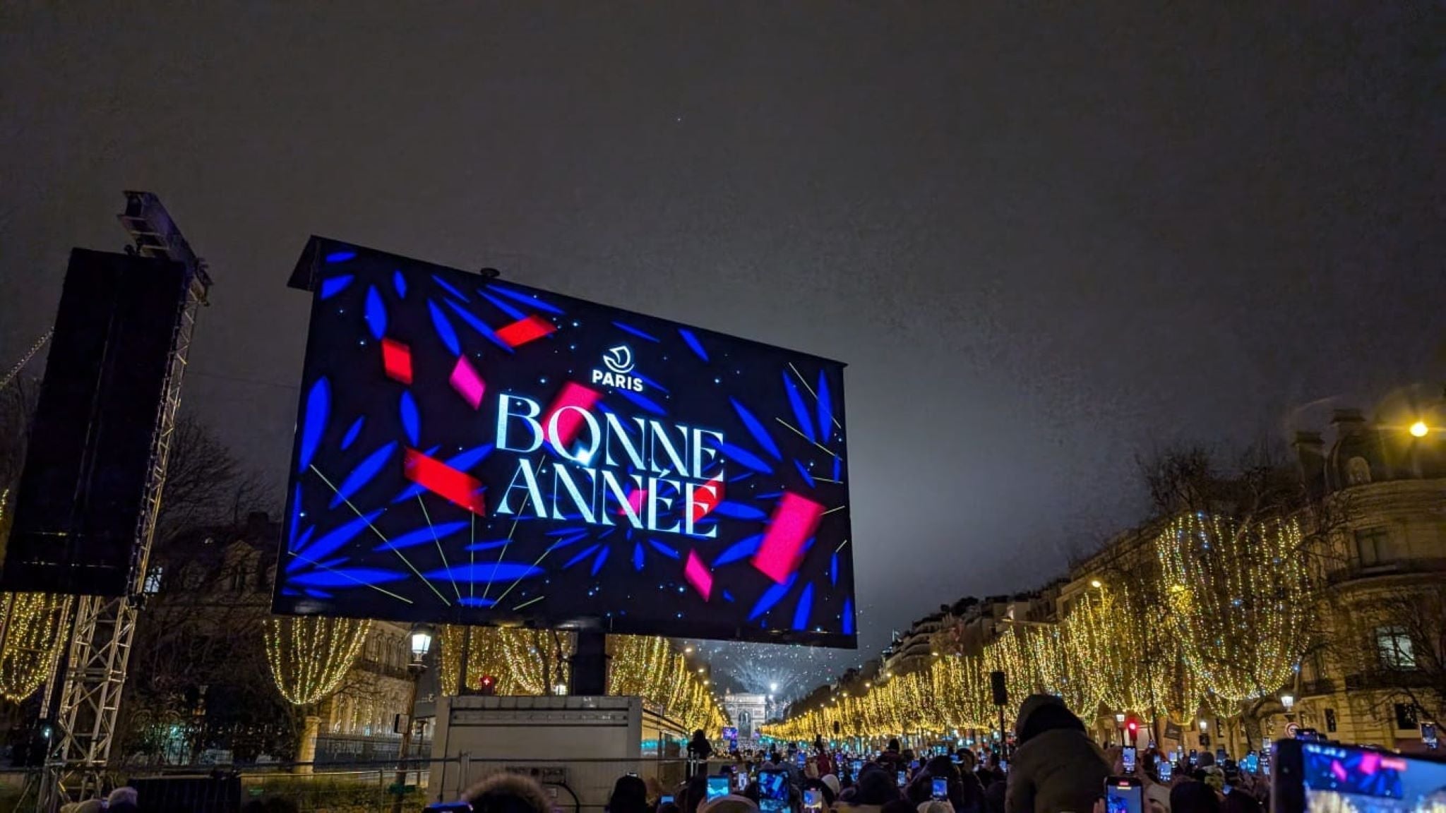Nouvelle An sur les Champs-Elysées