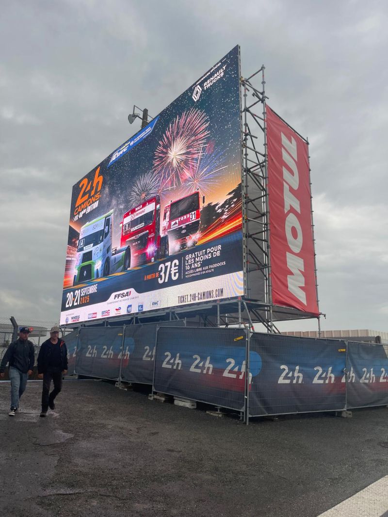 24 Heures camions