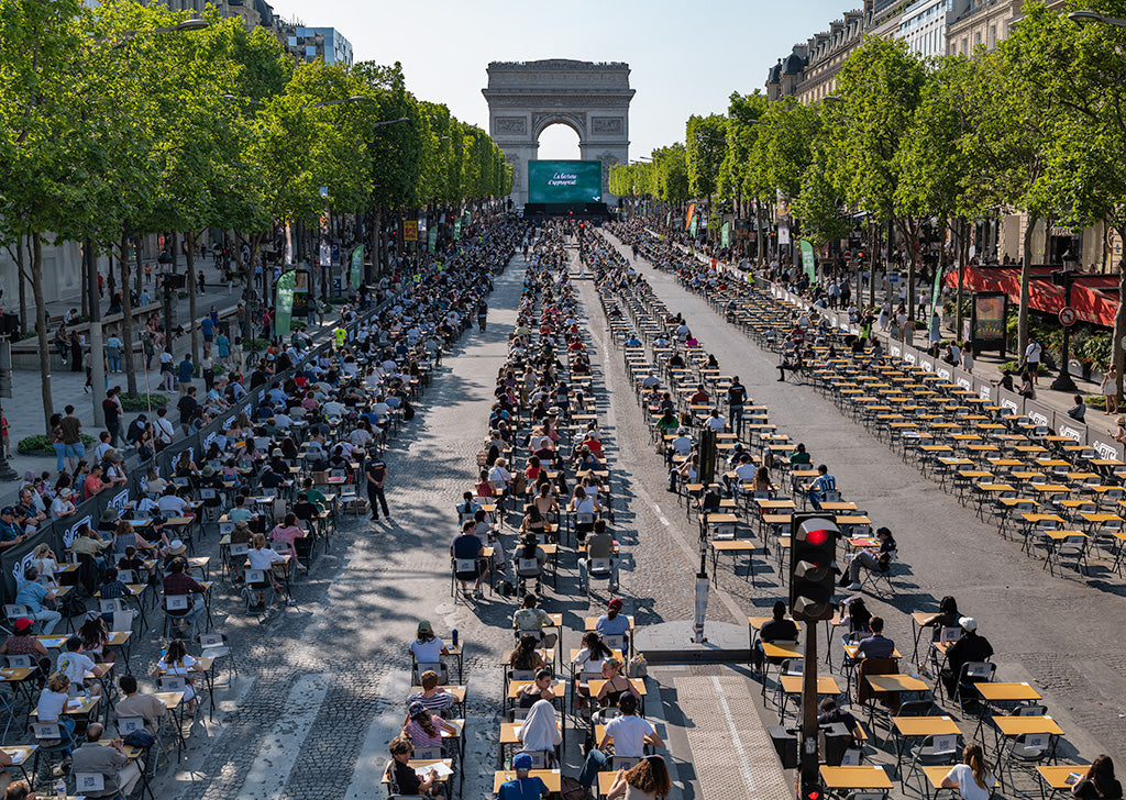 Écran LED sur remorque et mât rotatif de 103m² - LM103