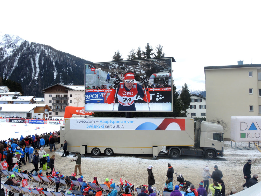 Écran LED sur conteneur et mât rotatif de 50m²- LMC50